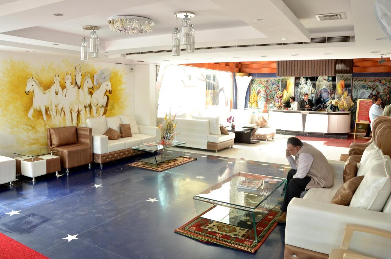 Hotel Raj Mandir Haridwār Esterno foto