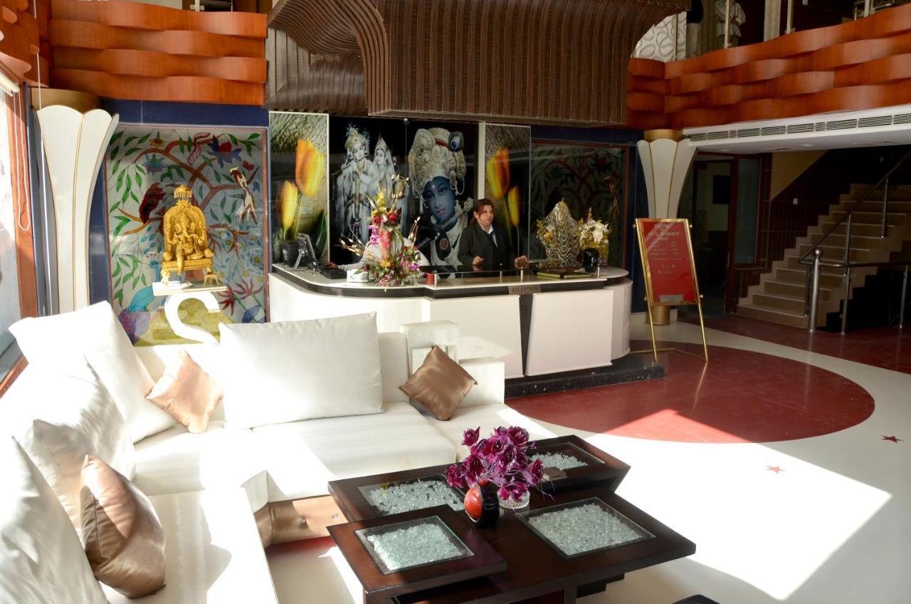 Hotel Raj Mandir Haridwār Esterno foto