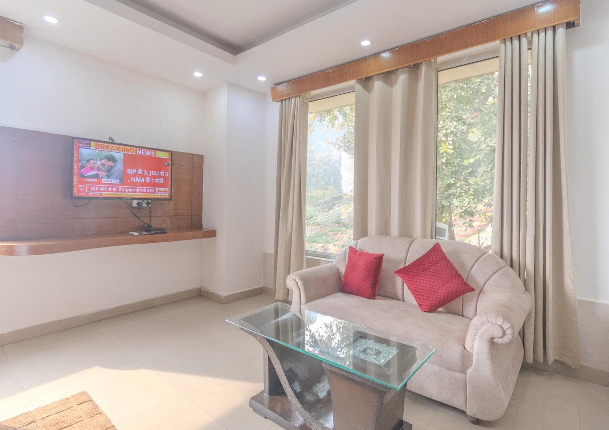 Hotel Raj Mandir Haridwār Esterno foto