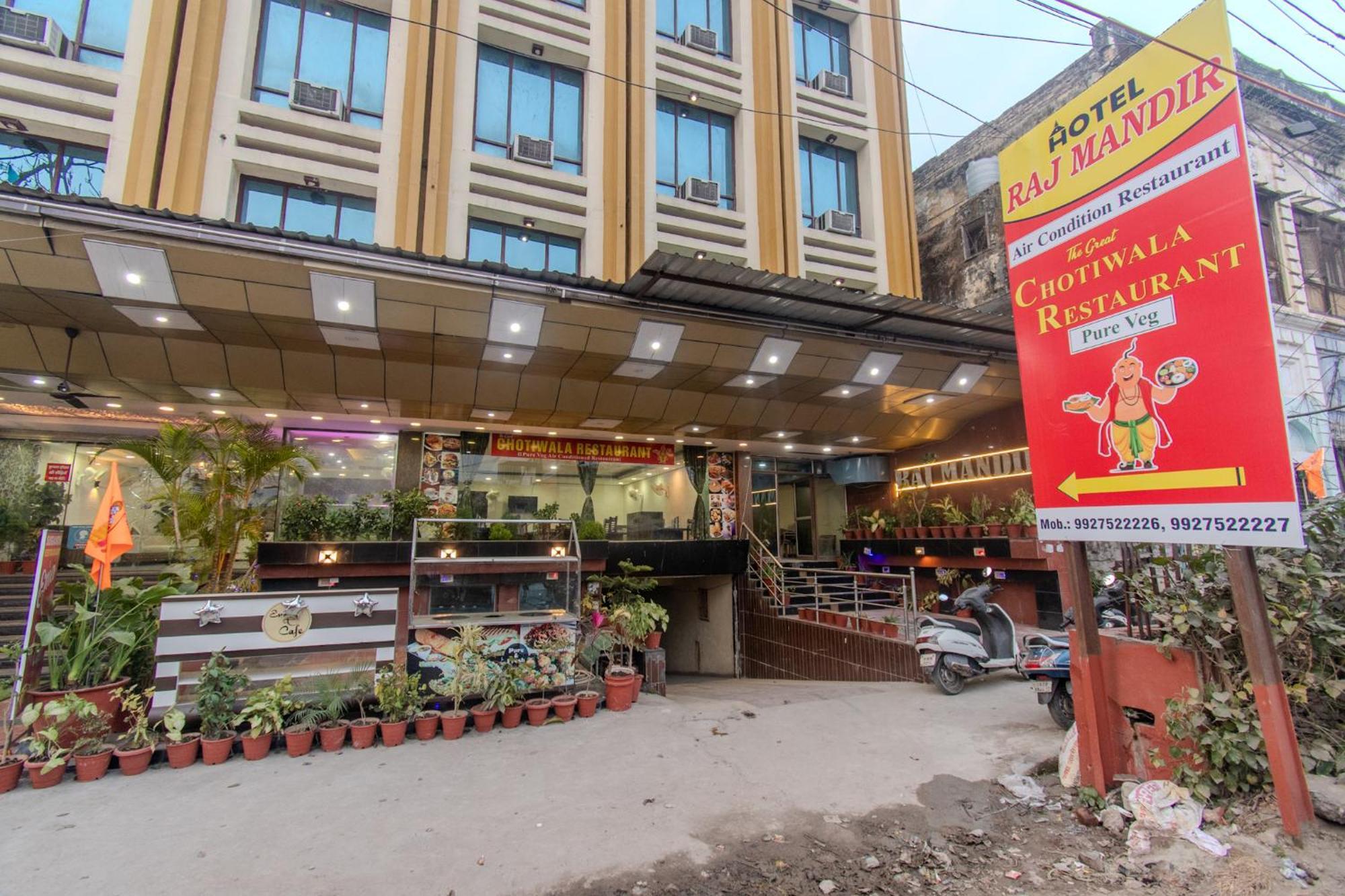 Hotel Raj Mandir Haridwār Esterno foto