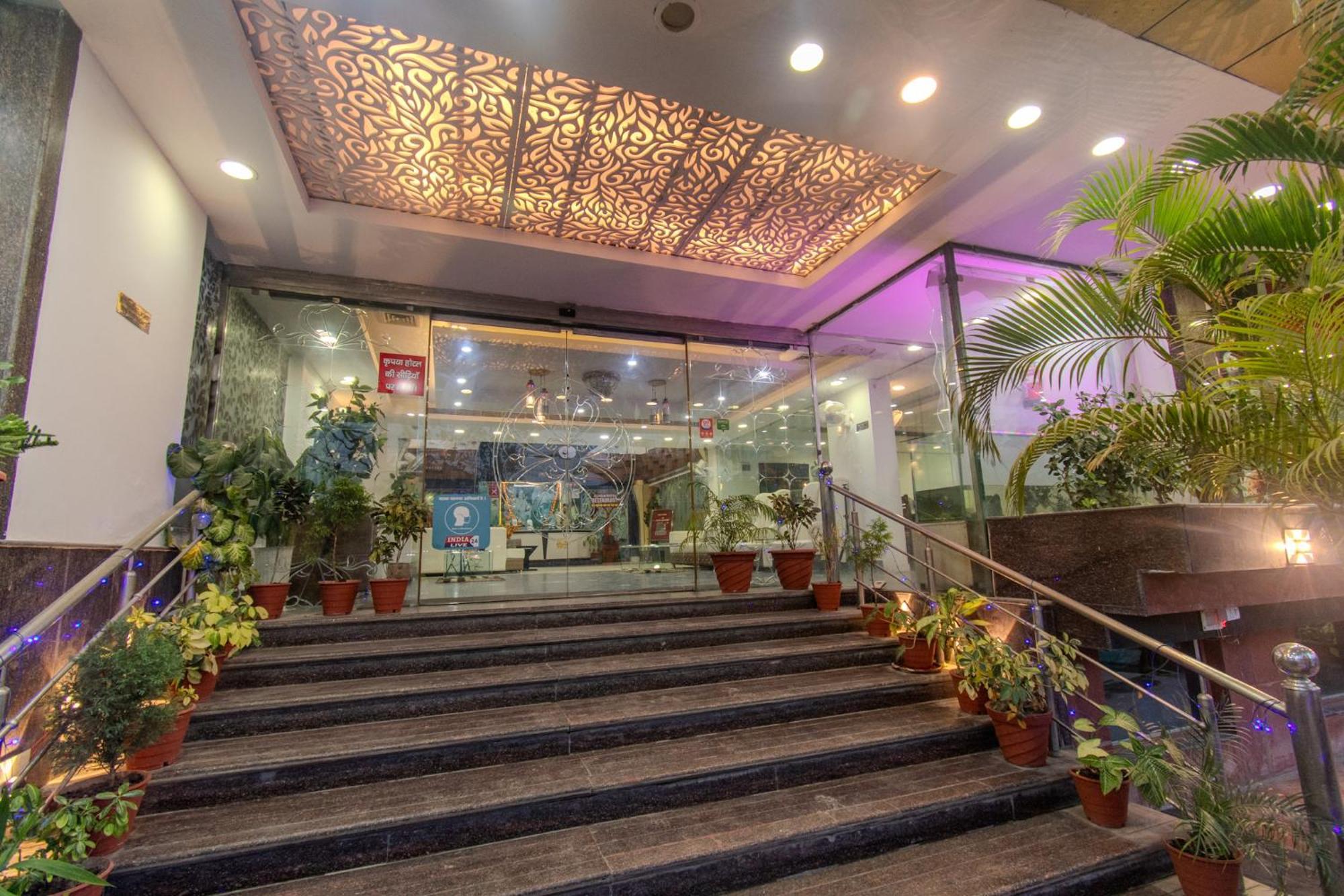 Hotel Raj Mandir Haridwār Esterno foto